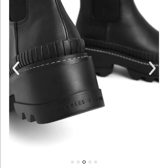 [Charles & Keith] Rhys Chelsea Calf Boots - Black, Sold Out Twice! - Picture 4 of 7